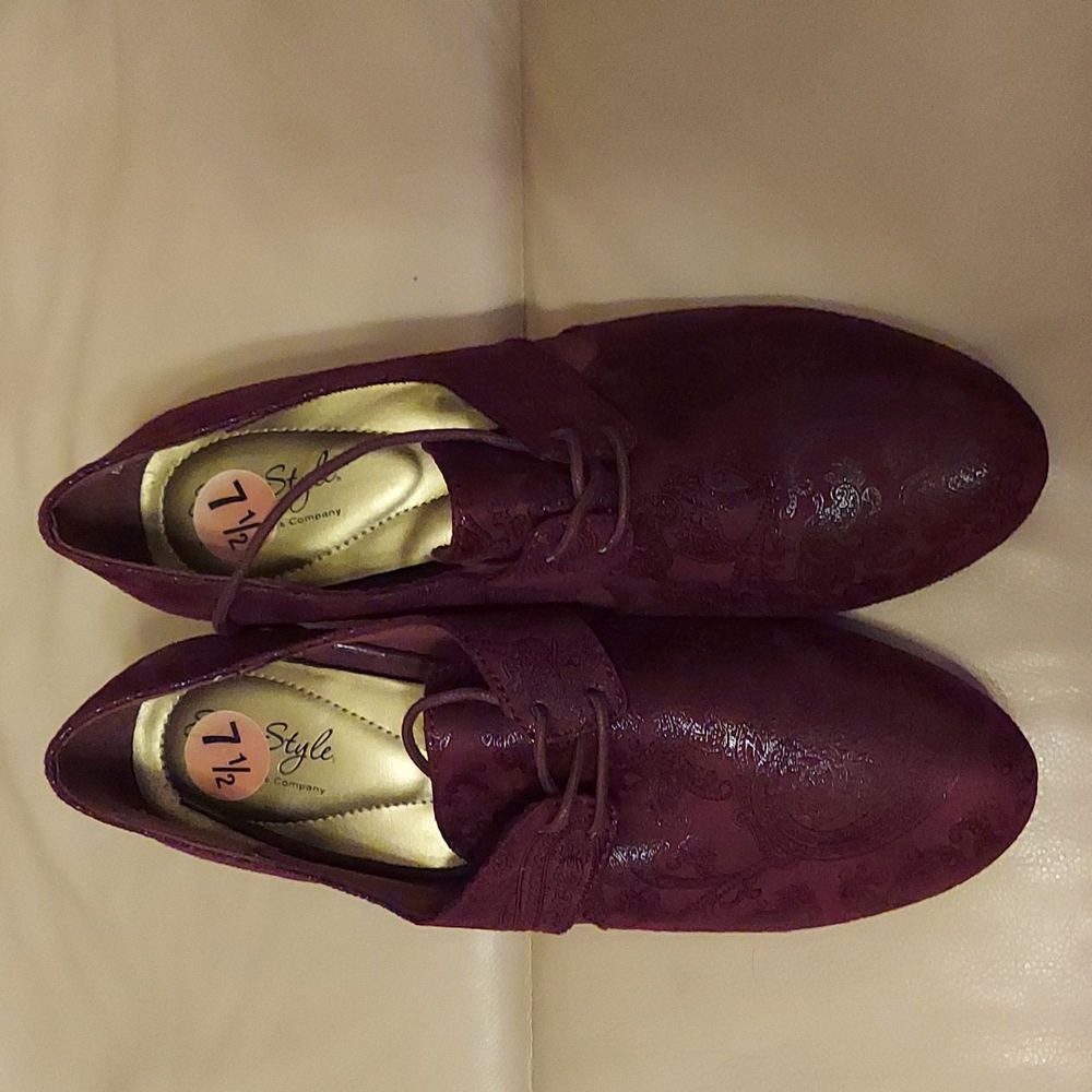 Women's Soft Style shoe